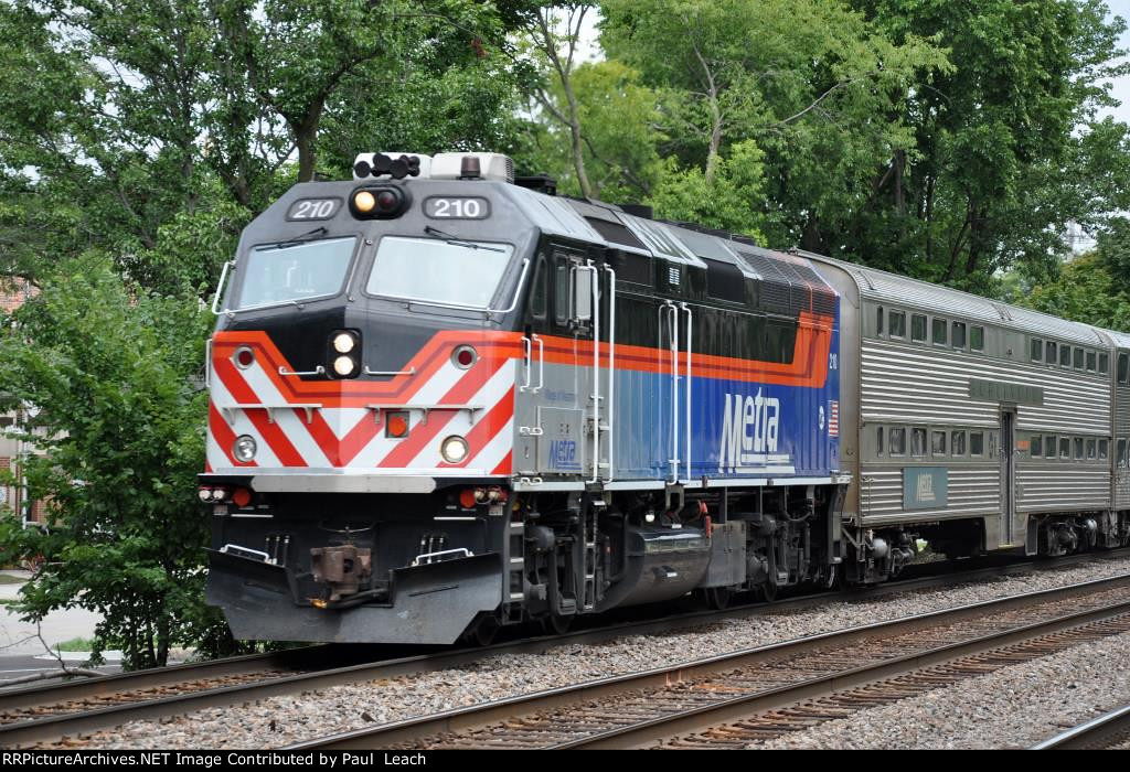 Commuter comes into the station